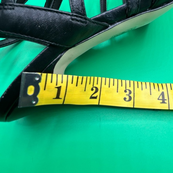 Guess Gwbelona Black Leather Pointy Toe 4” Strappy Heels Size 8 1/2 M - Picture 10 of 11